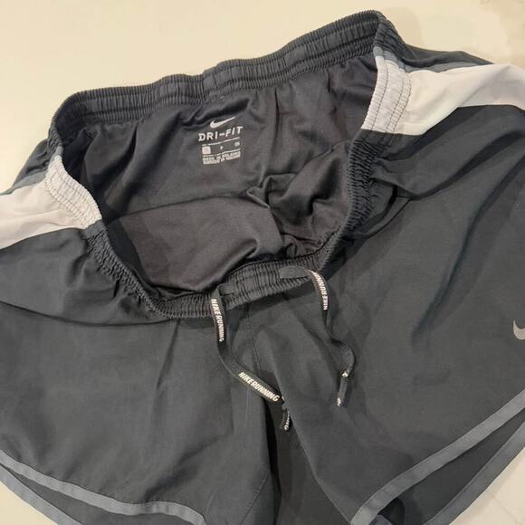 Nike Dri-Fit Activewear Lined Running Shorts Womens Small Black Workout Training - Picture 3 of 9